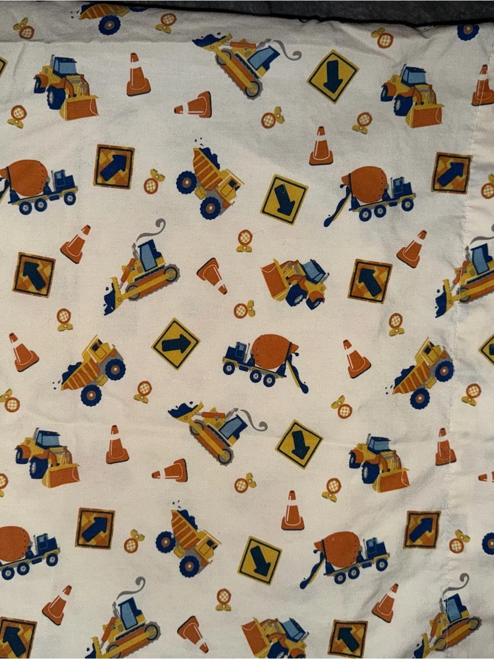 Circo Kids Twin Fitted Sheet with Pillowcase  with Construction Truck Print -